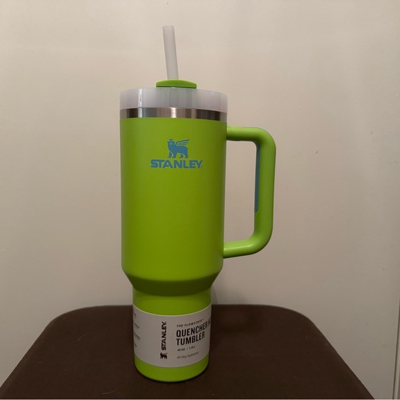 Stanley The Quencher H2.0 Flowstate Tumbler 40oz - Lime Green - Picture 1 of 12